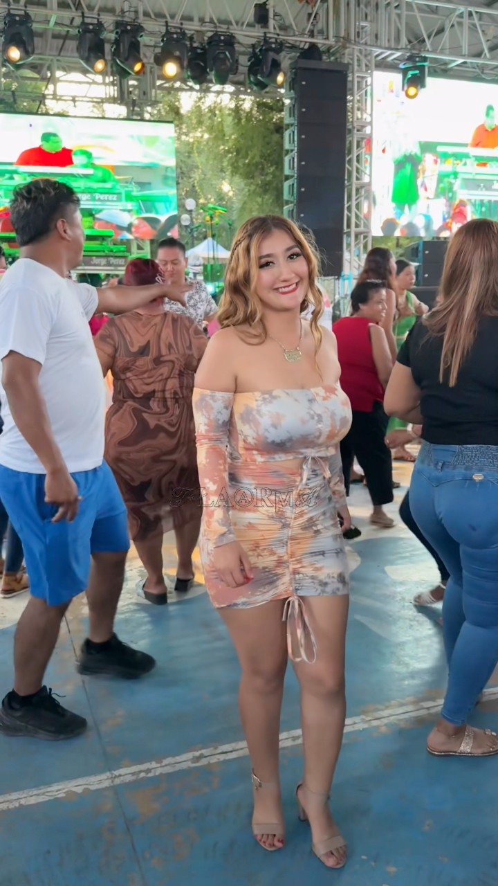 La Shaparrita Almazán bailando con el Guty Mt #flaarma #influencer # ...