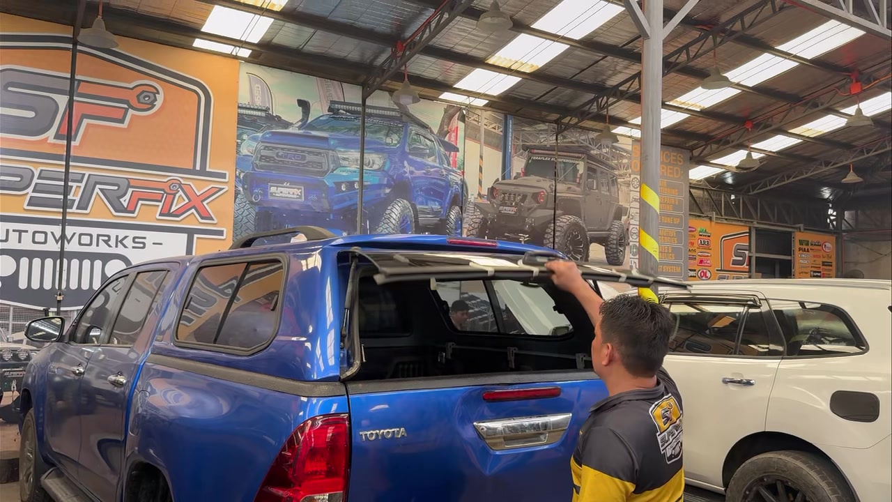 Smarttop Canopy for this Toyota Hilux Revo G! ??? Introducing 