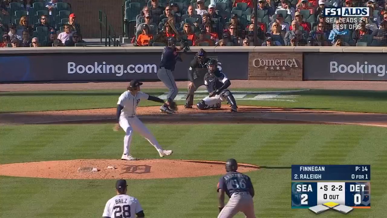 ¡Cal Raleigh lleva a Randy al plato para la 3ra carrera del partido ...