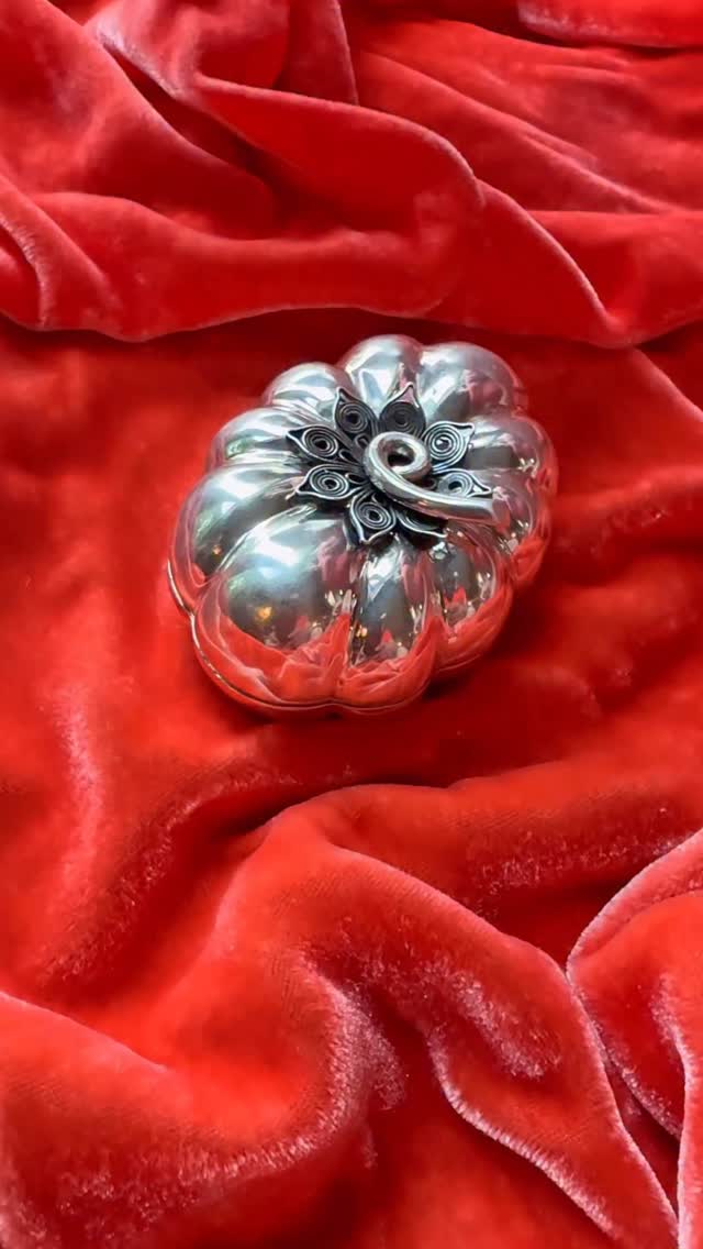 Pumpkin Thimble Box Part 1 BRAND NEW PRODUCT: Thimble Boxes!! You asked ...