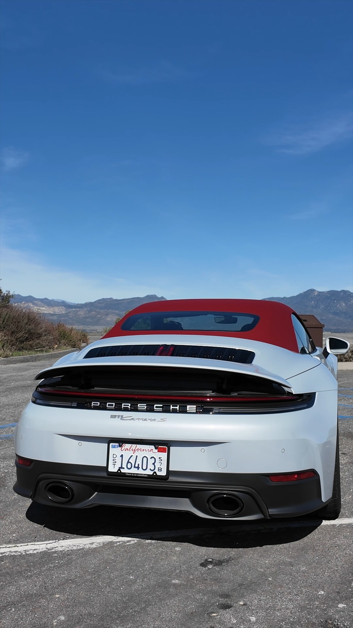 💡Retractable rear wing of the facelifted Porsche 911 Convertible, here ...