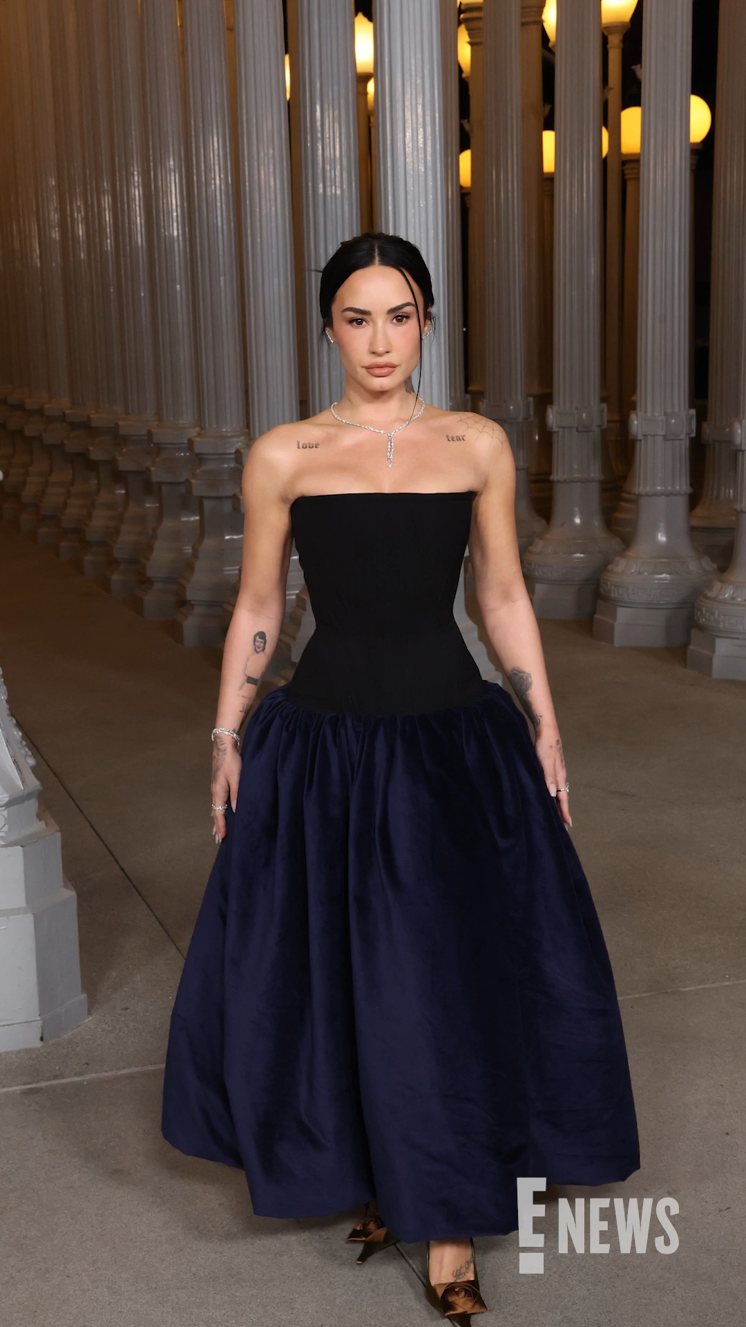 demi lovato black dress is out here lookin' like a ten at the 2025 LACMA Art+Film Gala. | E! News Size::XXL Black Cotton A-Line Dress sleeve: short sleeve