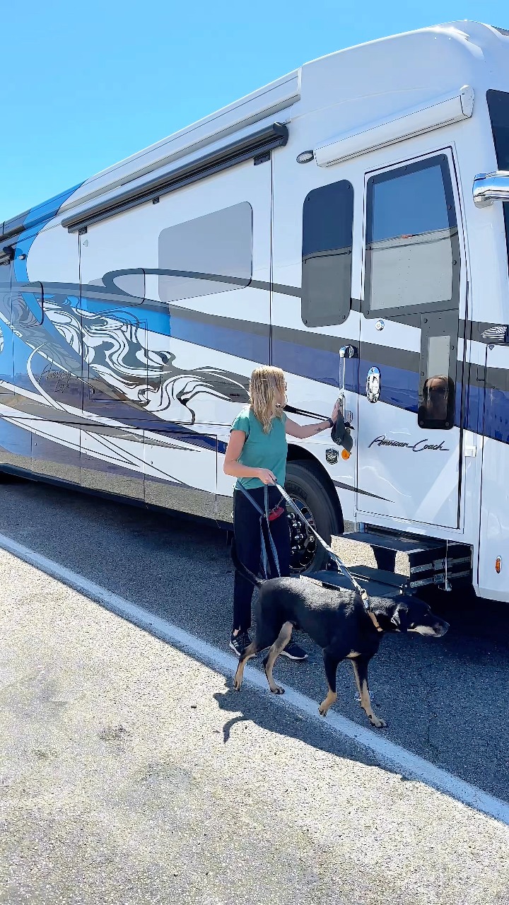Reality of travel days in a luxury motorhome 🚍 Our RV 👉 American Coach ...