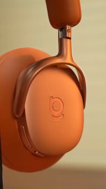 Orange Essentials Headphones 🎧🧡#BaseusInspire 🌅 Sunset Coral