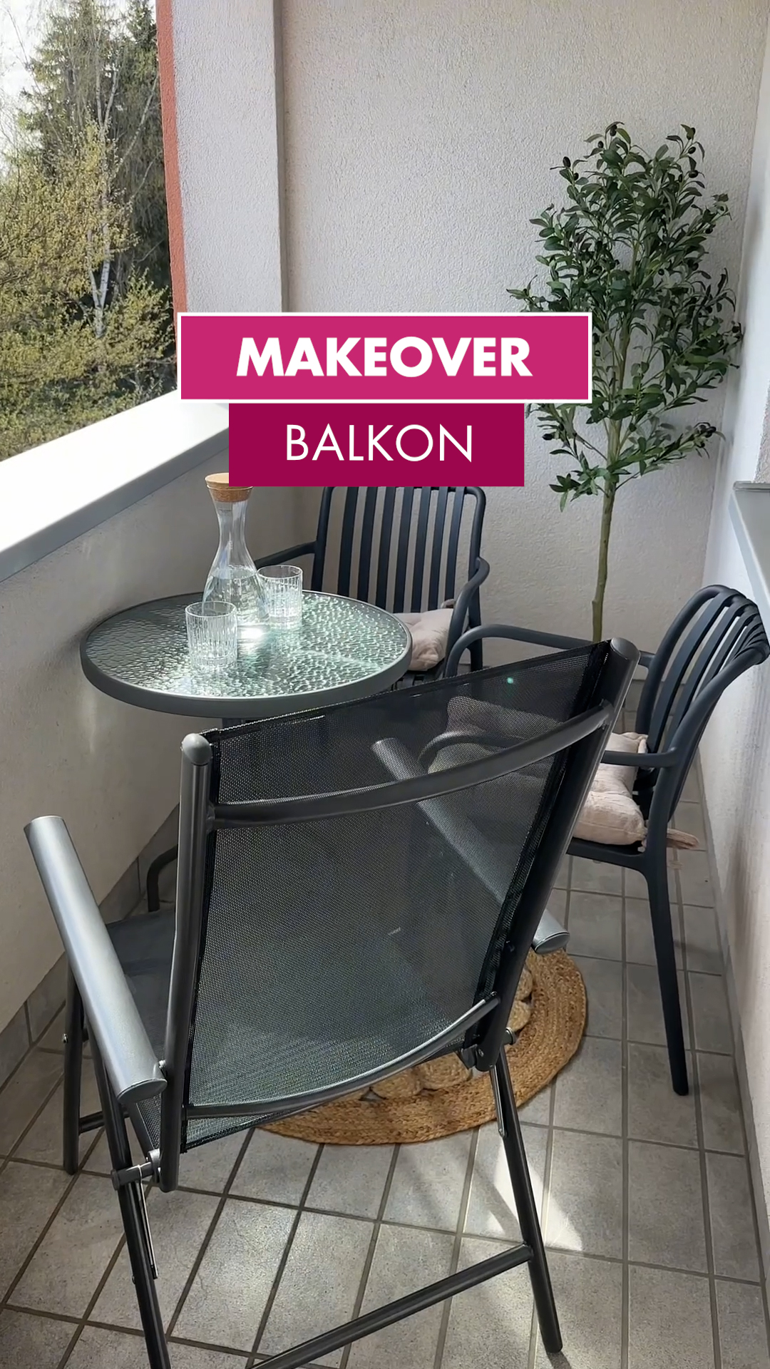 So wird aus einem leeren Balkon ein echtes Highlight ☀️ Mit Balkonmöbeln, Teppich und stilvollen Accessoires von Möbel BOSS entsteht im Handumdrehen ein gemütlicher Outdoor-Bereich.🌿🌷 Perfekt für