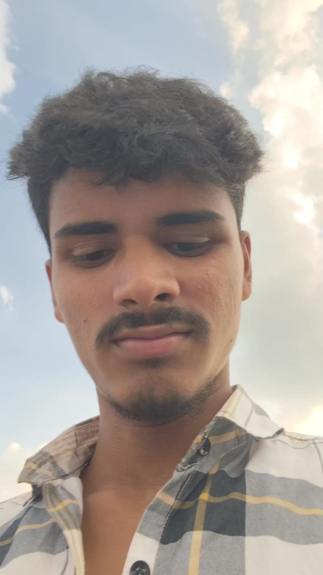 Oppo Reno 14 5G 😎👍 #short #reel | Sohel Raja reaction | Facebook