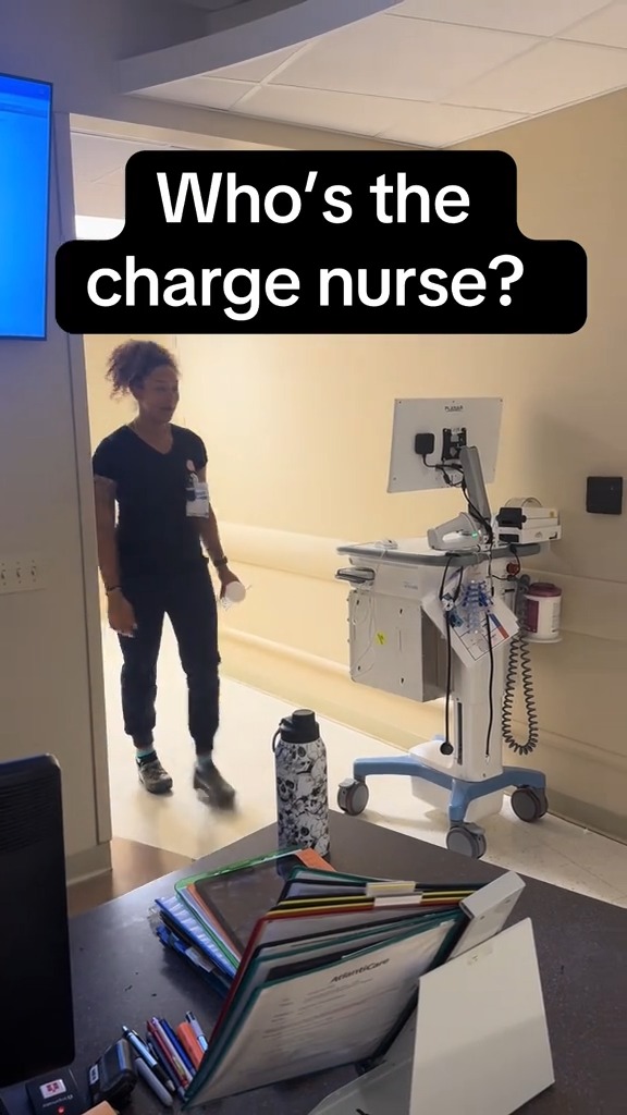 Charge nurse mode: activated ⚡️🤞🏼👩‍⚕️🎥Credit : katsmeow0826(TikTok) ️ ...