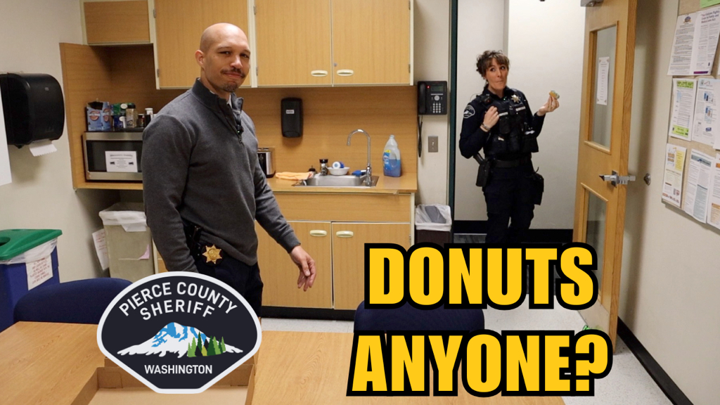 半額警察 Donuts Anyone? If a box of donuts sits quietly on a table on April