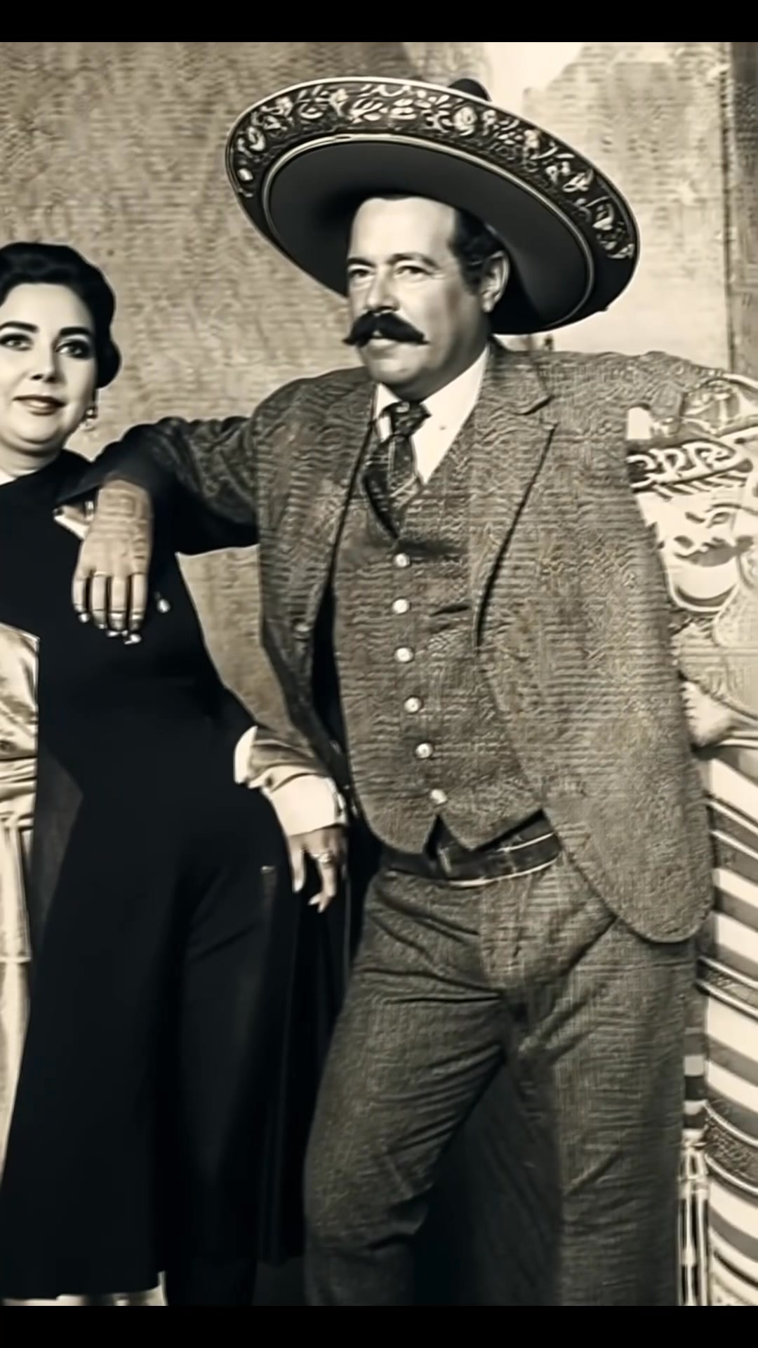 Francisco Villa con Austreberta Rentería con quien contrajo matrimonio ...