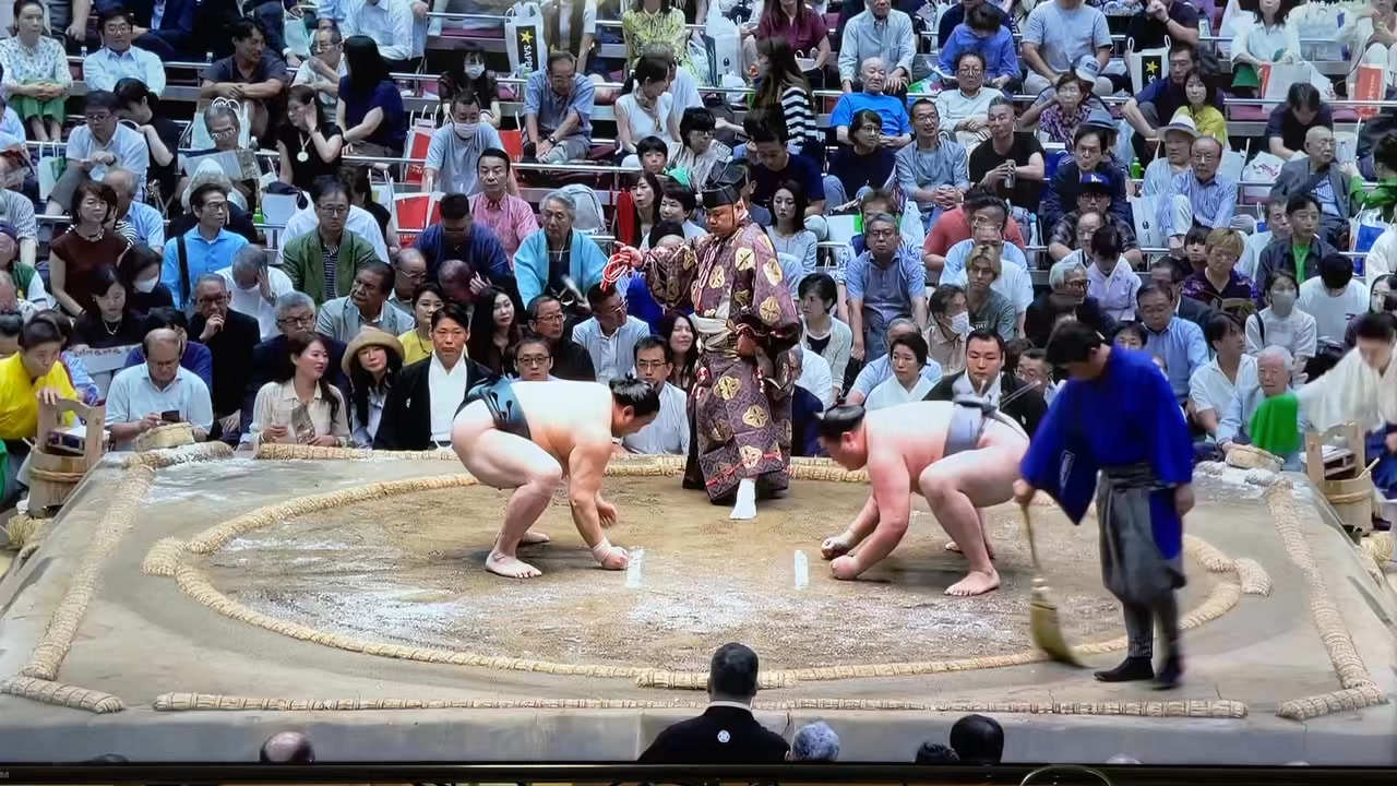 九月場所十二日目で勝ち越しを決めた､宇良関へのインタビューです