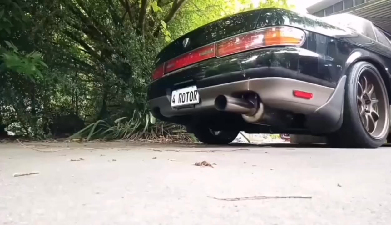 4-Rotor 26B N/A 400+HP Mazda Cosmo hitting the limiter and idle Sounds ...