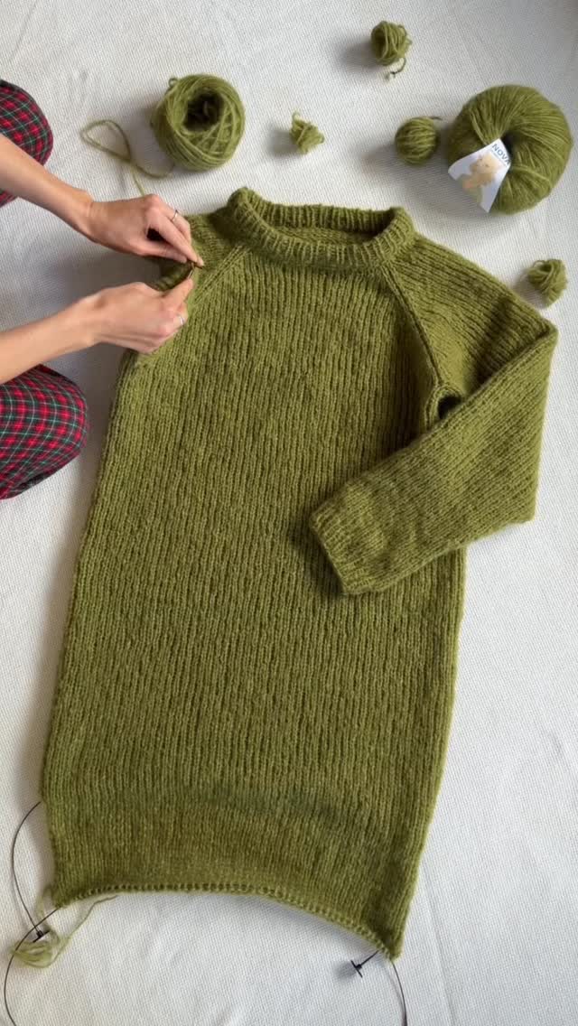 purl knit dress I’m currently knitting a using the beautiful Nova yarn from @thewoolcatcher., It’s going to be a light but warm olive dress — soft, natural, and very comfortable. I already imagine wearing it sequinssale23