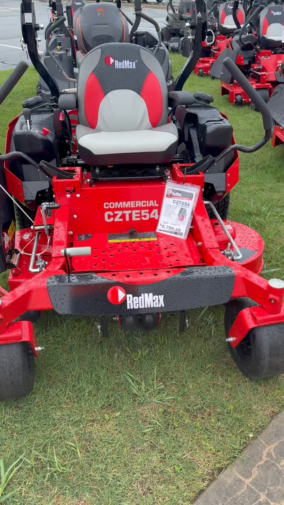 【ジャンク】専用 Check out the new Snapper T42 42-inch Lawn Tractor in action at