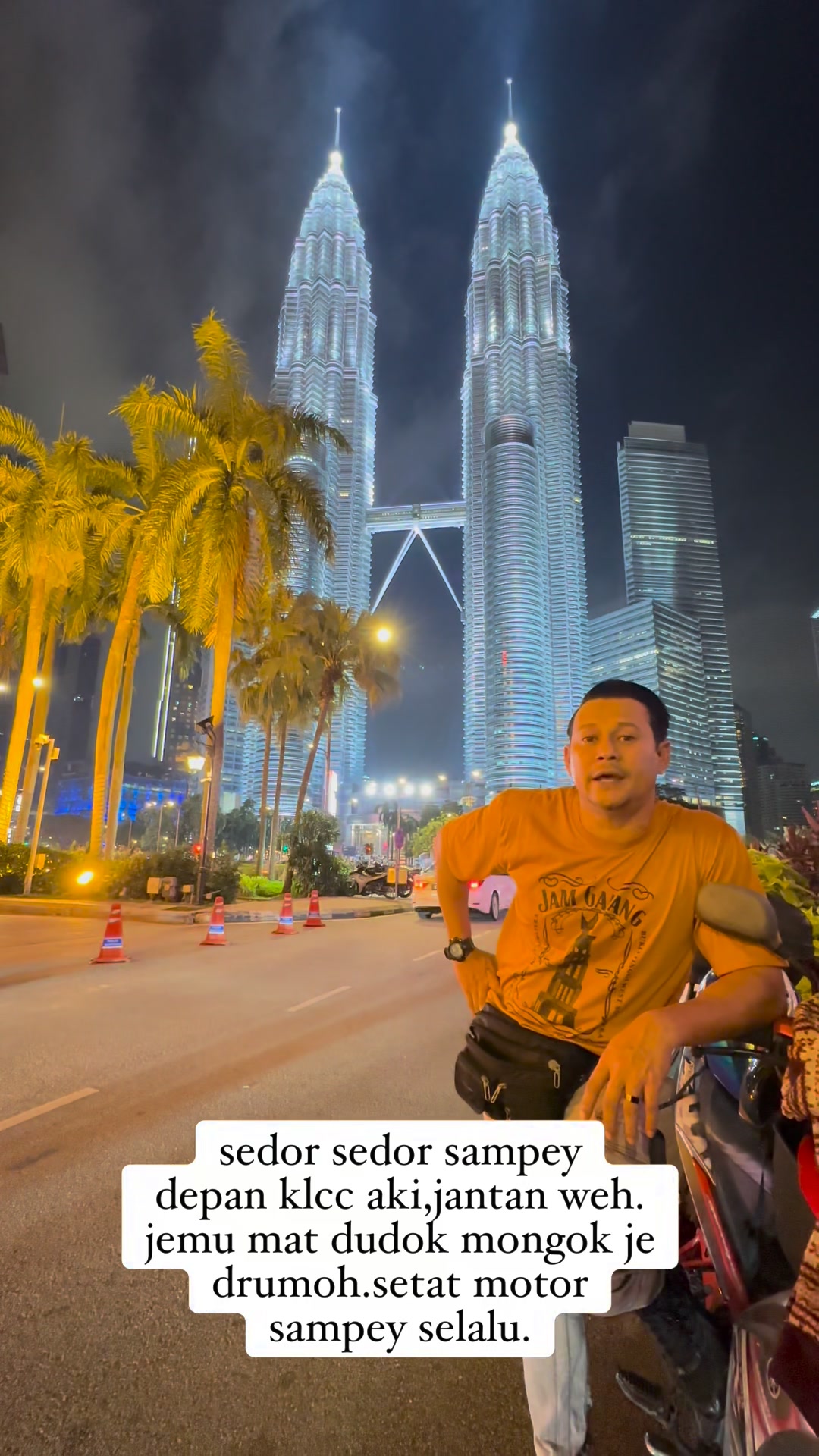 sedor sedor sampey depan klcc jantan weh..jemu mat tadi,setat motor ...