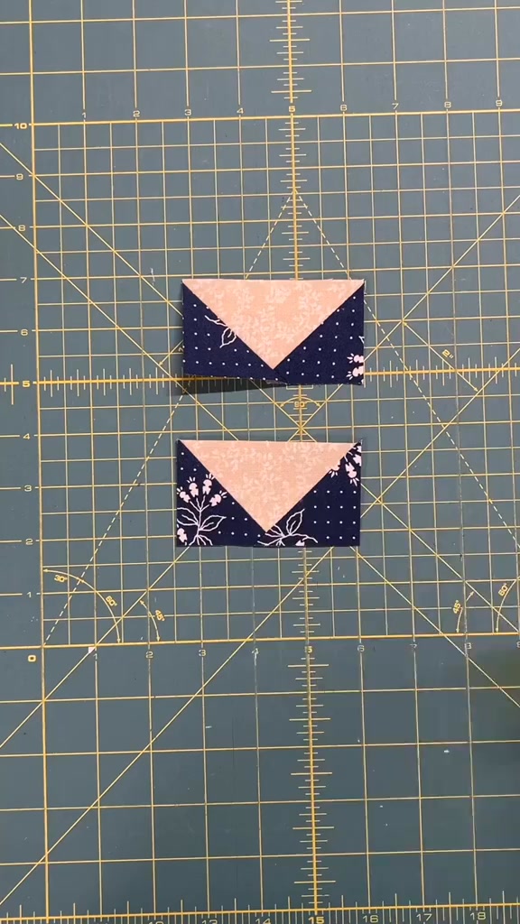 Two easy ways to make perfect flying geese quilt blocks! Video by Sew ...