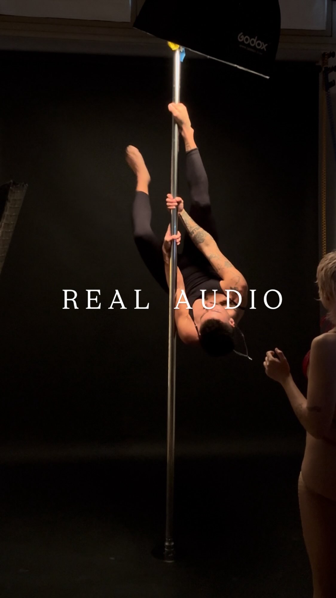 caterpillar-poledance-pereira-pereira