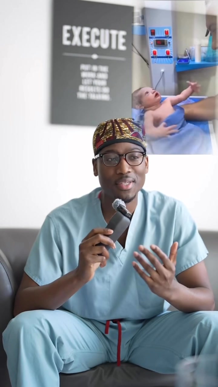 Dr. Iggy - Ever seen the Moro reflex in action? - This... | Facebook