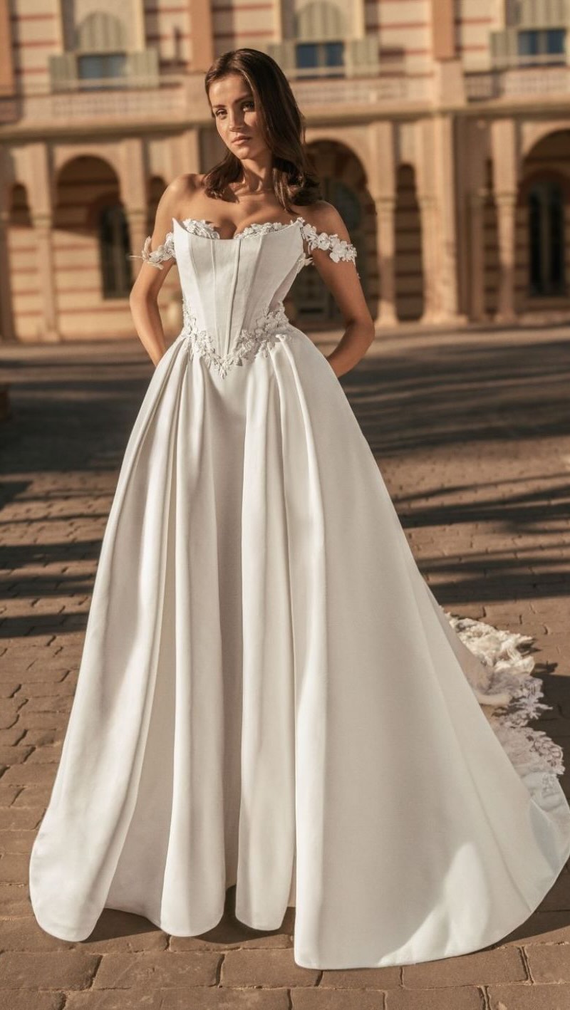 avenue 22 bridesmaid dresses Calling all our Graydon Hall Manor brides. 👀, Consider this your little bridal inspo moment. We pulled a few gowns that we think would look SO good with the romantic, timeless feel of Graydon Hall., line satin dress crafted igor Simple Eyeshadow for Black Women's size:XS