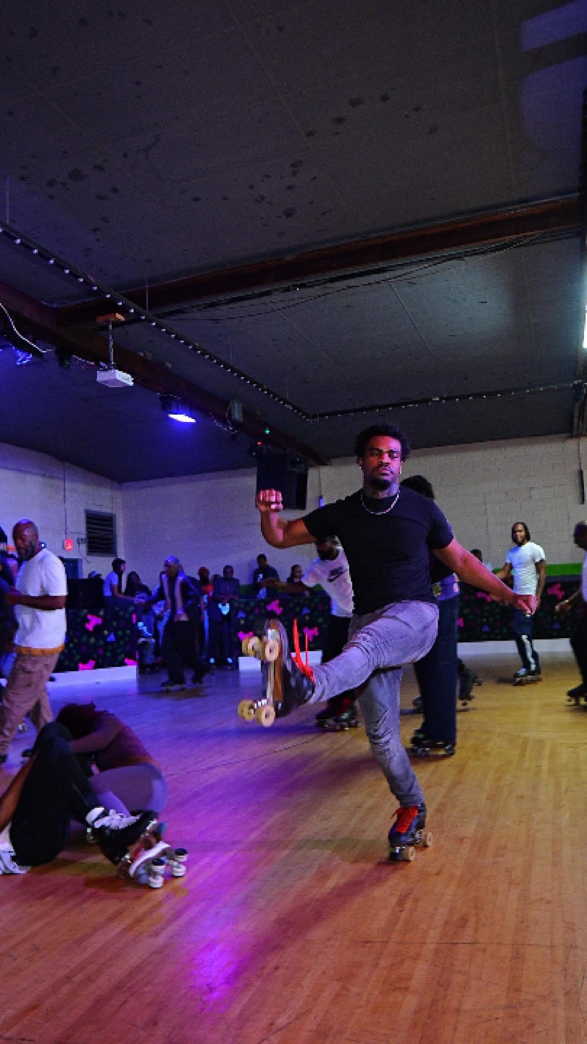 😜WHEELY FUN WEDNESDAY! 😜6PM—8PM 😜$6 Admission 😜$5 Regular