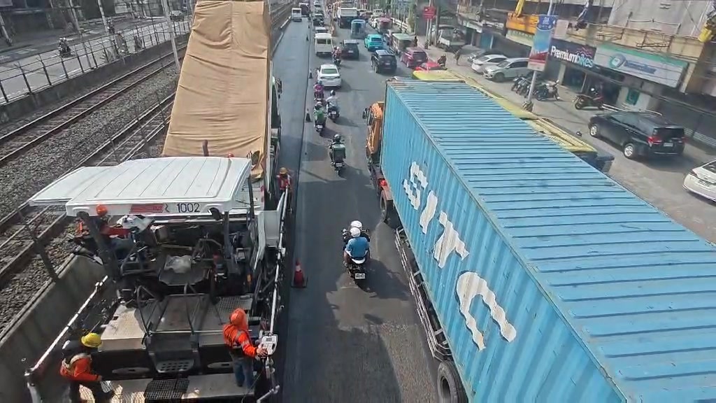 Slow-moving traffic is expected southbound on EDSA Pasay on Sunday, 28 ...