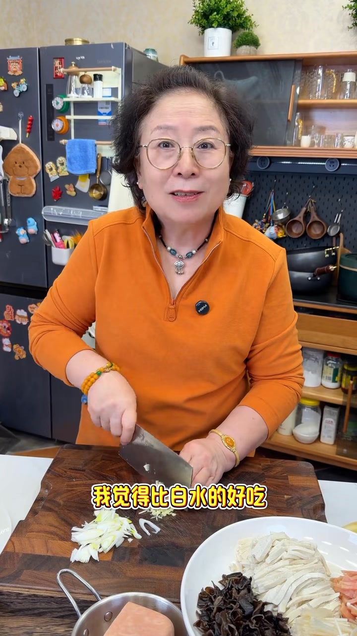 冬天喝一碗酸辣汤浑身热乎！ 酸辣开胃特过瘾，会烧开水就能学会 #当季新菜单挑战赛 #酸辣汤 #家常菜 #美食教程 #fblifestyle ...