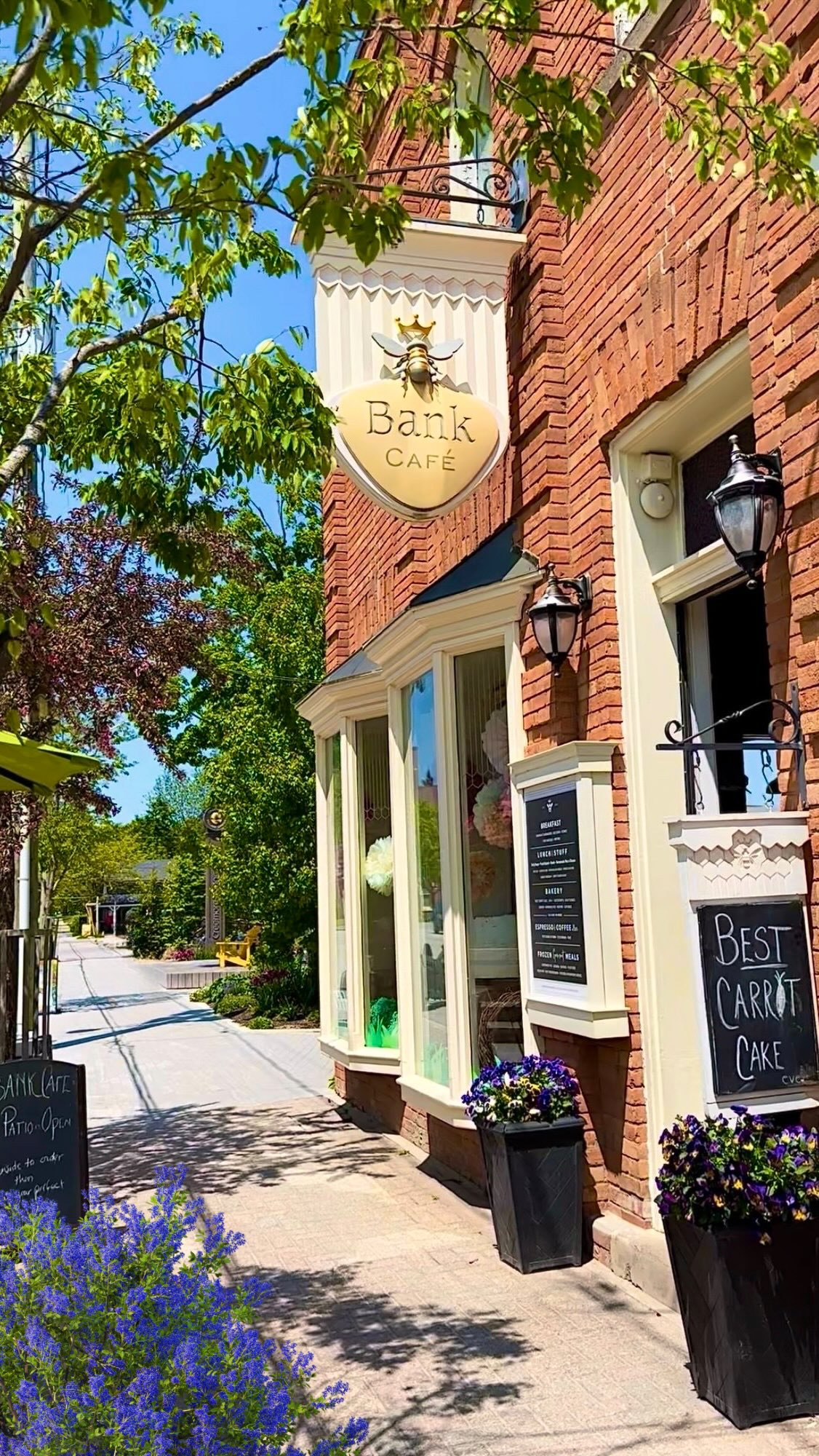 ☀️ ONTARIO’S MOST UNDERRATED SMALL TOWN ☀️ The Town of Creemore located ...