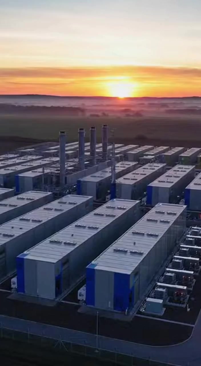Rolls-Royce Holdings has introduced new modular gas engine power plants ...