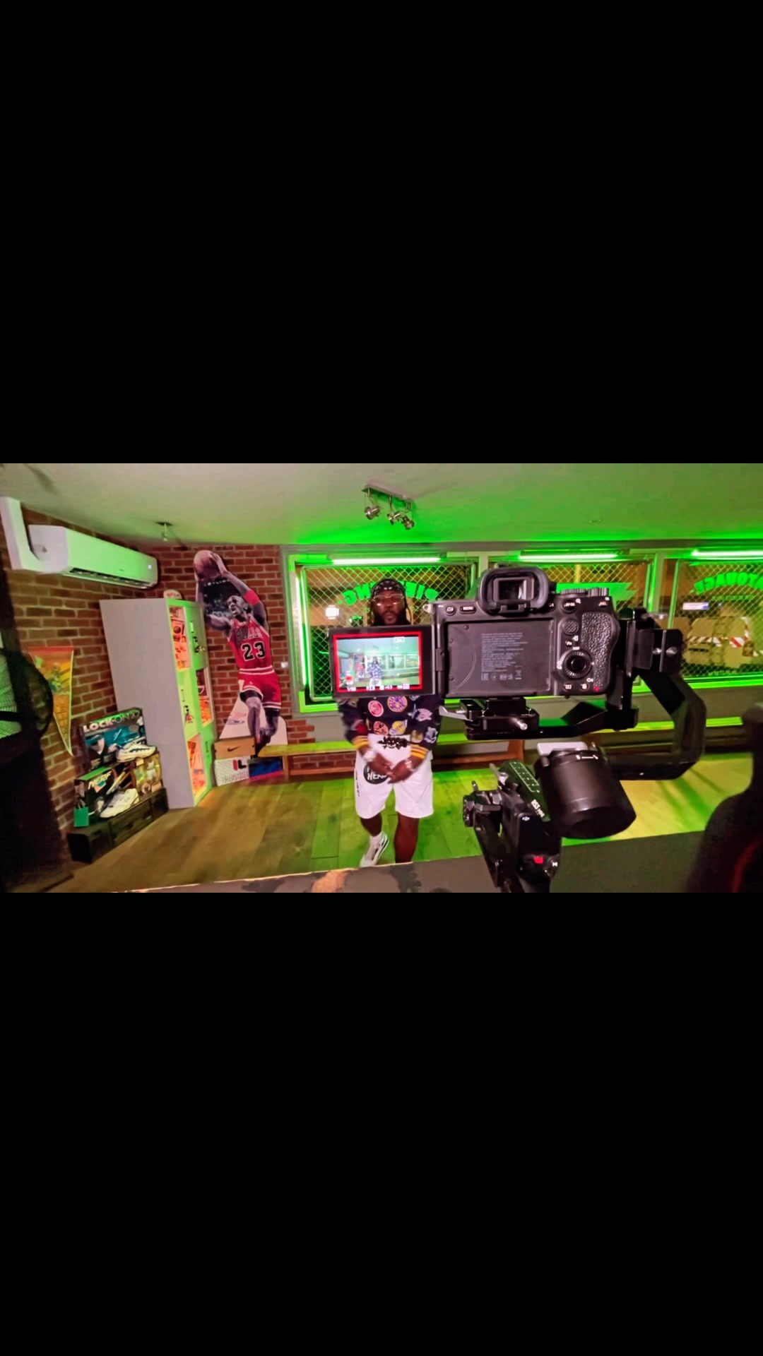 @à la une « Meech » Clip :🎬 https://youtu.be/w6EEFb47XNU?is=VdlAwNJIL ...
