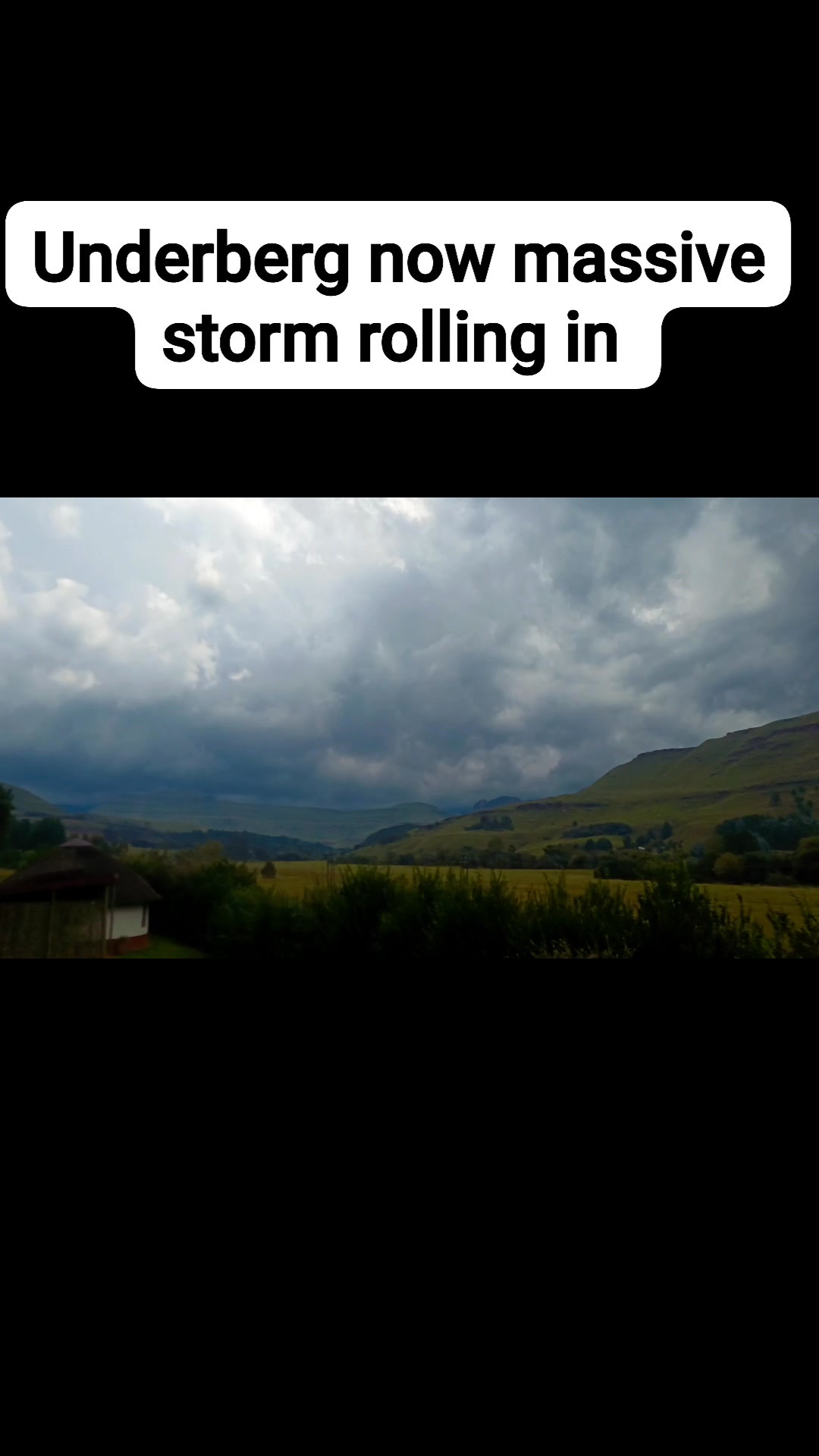 Massive storm clouds rolling In lots of unstability and circulation now ...