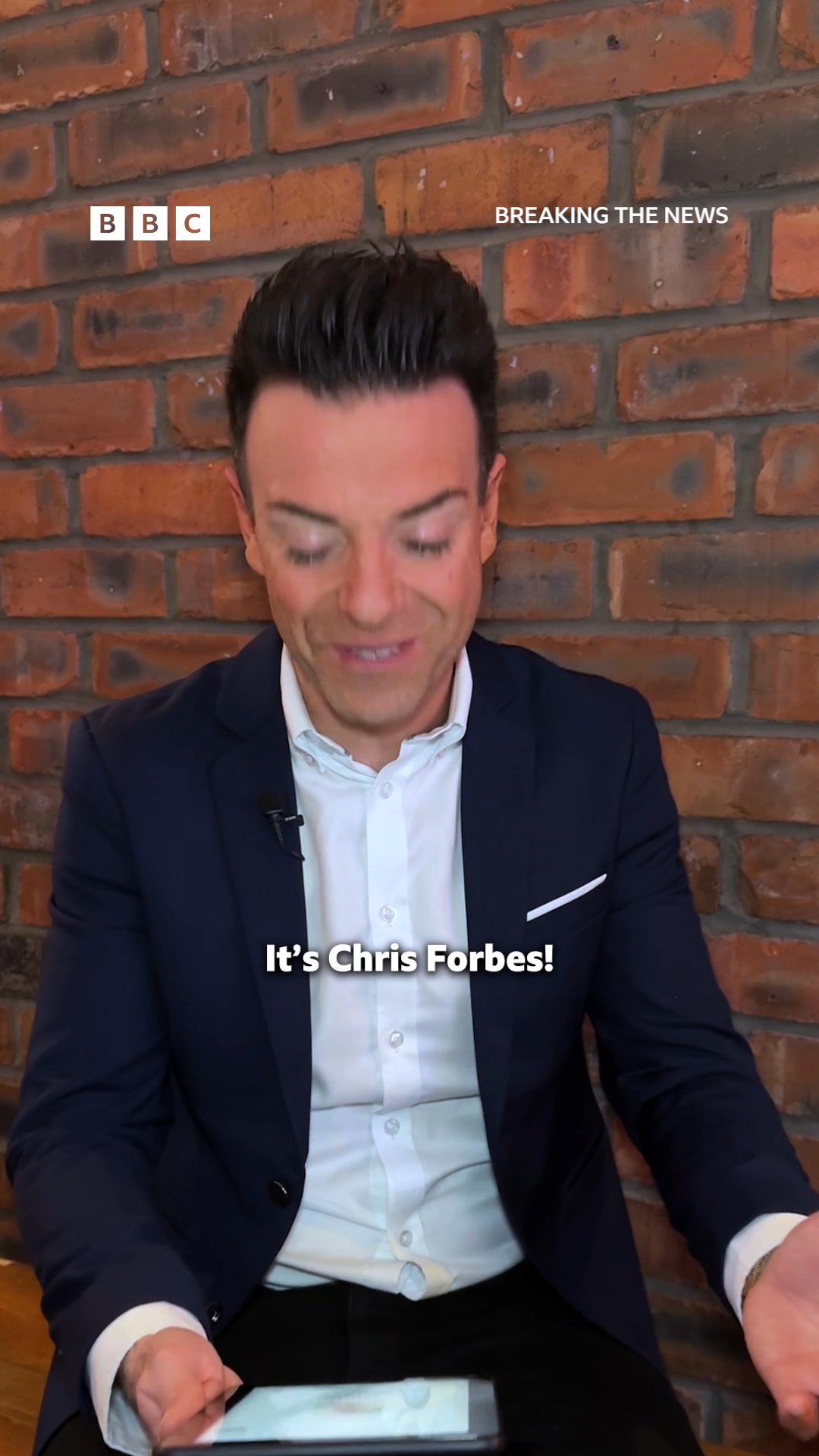 Can Des Clarke guess his guests from their childhood photos? And who’s ...