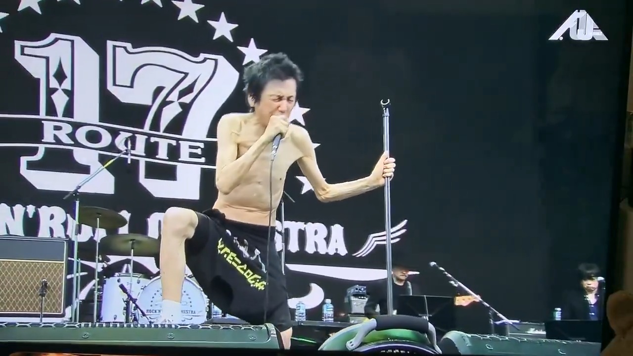 甲 本 ヒロト 骨折