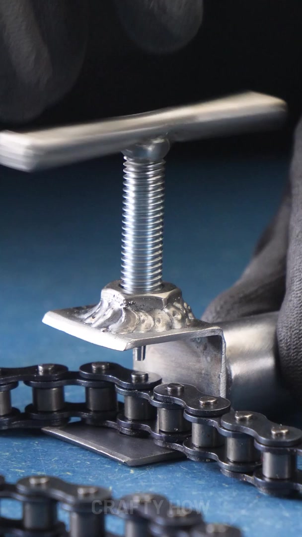 Quick Bike Chain Hack | Crafty Panda How | Facebook