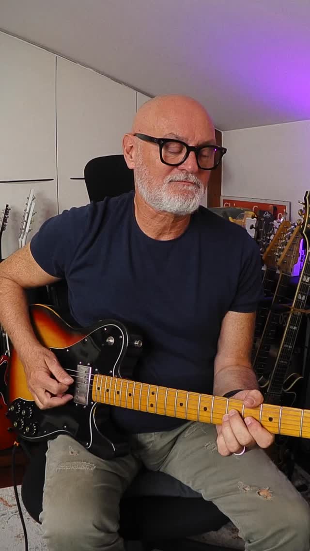 The Genius of Robbie McIntosh. In questo brano dei Pretenders, Don