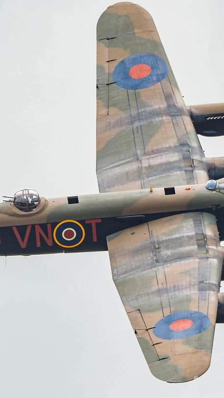Did you see the @rafbbmf ‘s Lancaster leading the #VE80 flypast earlier ...