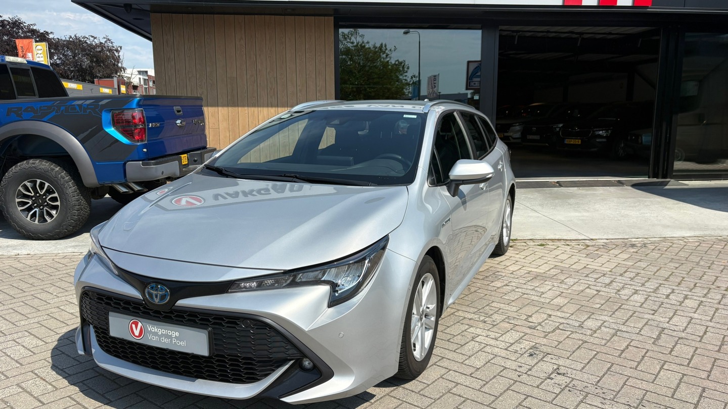 Toyota Corolla Touring Sports 1.8 Hybrid Dynamic 2020 www.vdpoel.nl