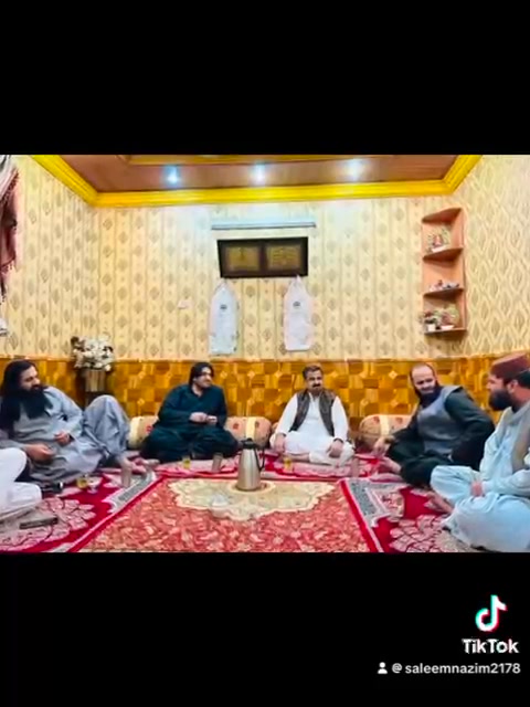 حاجی سلیم ناظم اپنے دوستوں کے ساتھ کمانڈر ساتو،حاجی لالئ ماما۔مولاداد ...