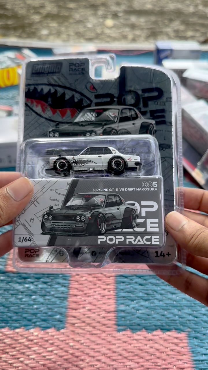 Pop Race Unboxing Dinner Car Exclusive Pandem Datsun 620 SuperCon