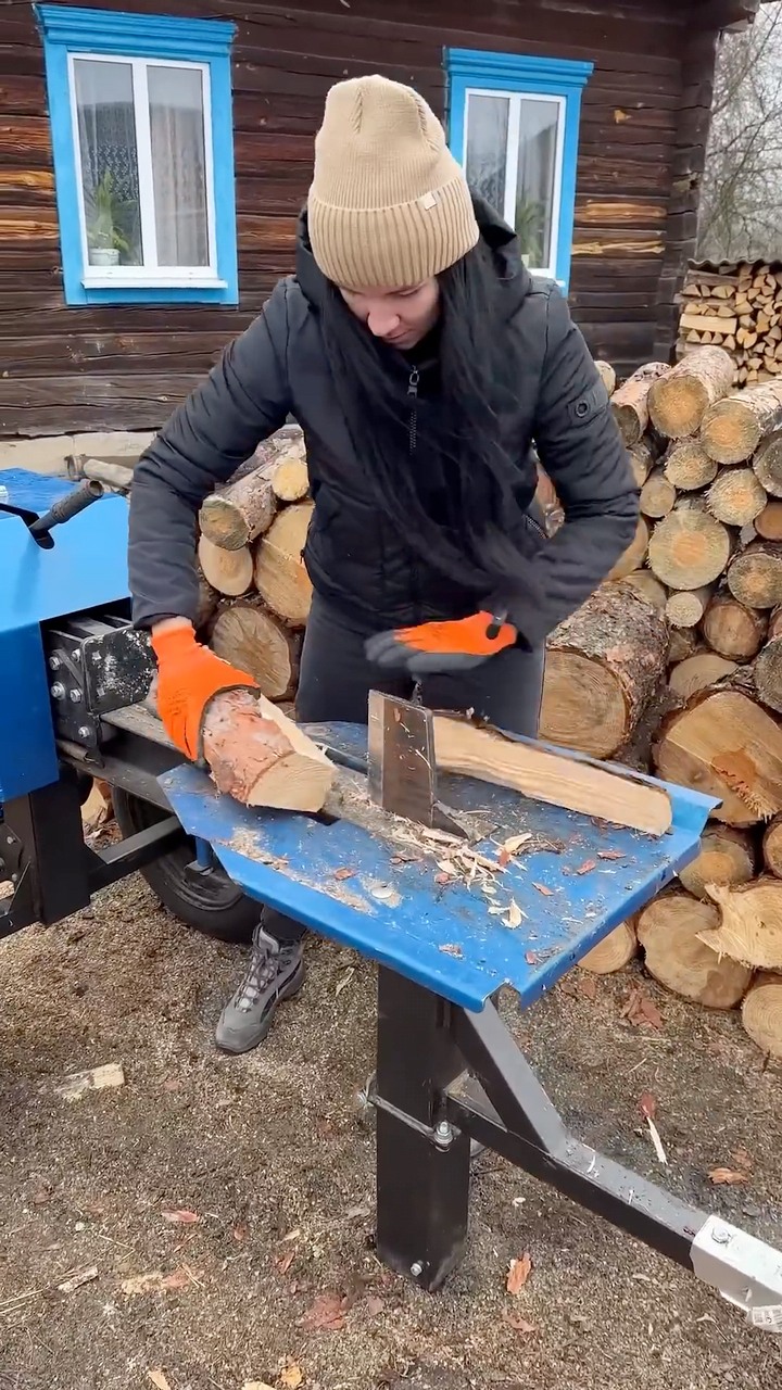 How To Break Wood, Great Wood Splitter #woodworking #woodwork # ...