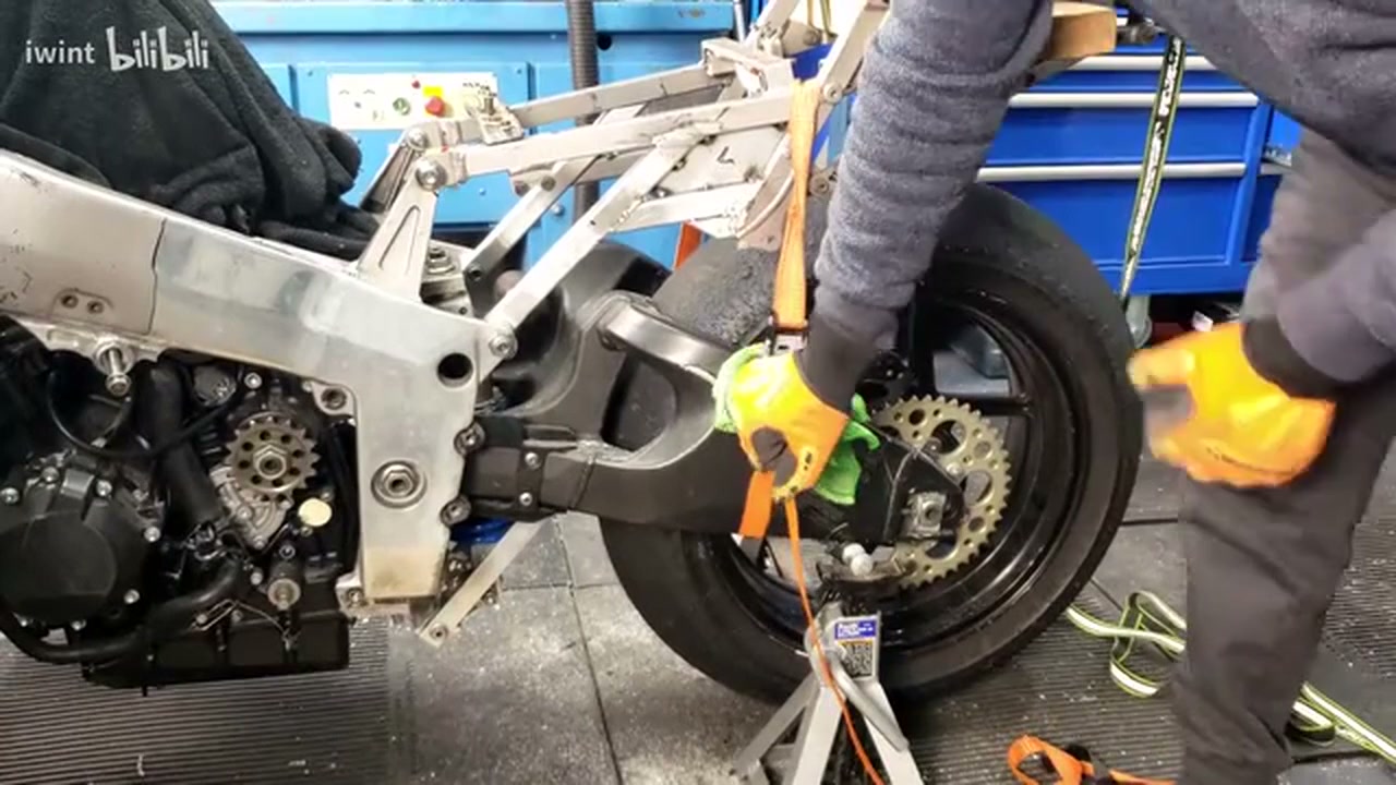 Project ZX7 X Ninja_Kawasaki Restomod: Chasing the Impossible 200