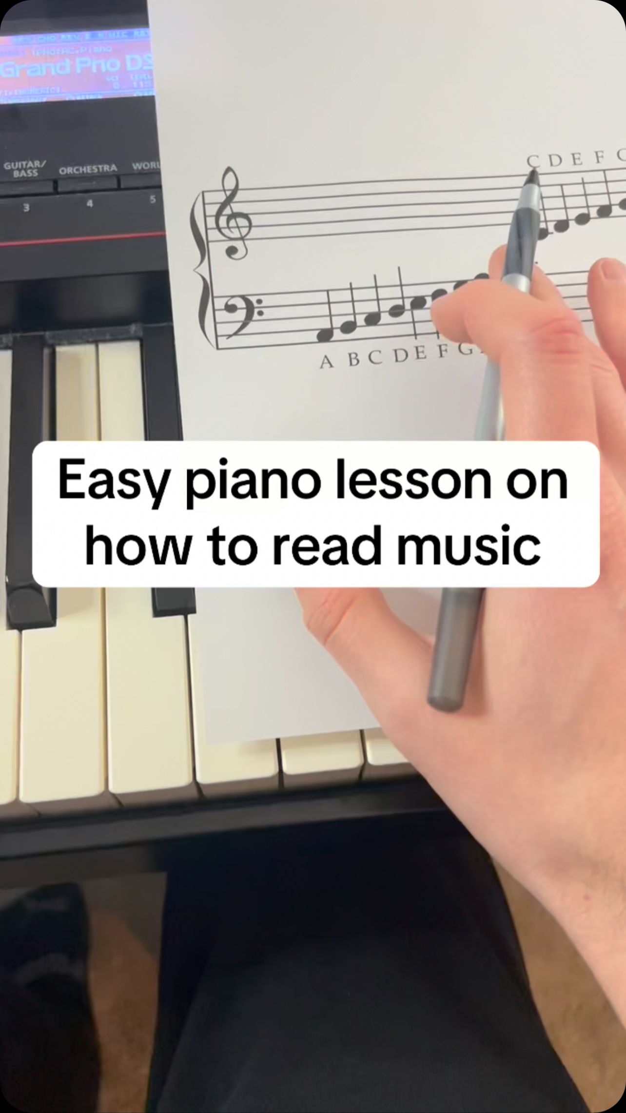 Beginner piano lesson on how to read music! In this lesson I cover the ...