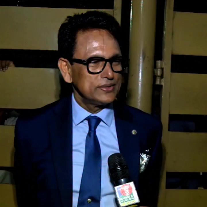 স্টুডেন্ট বি লাইক: চমক দেখান আর না ই দেখান - Question টা শুধু Hard ...