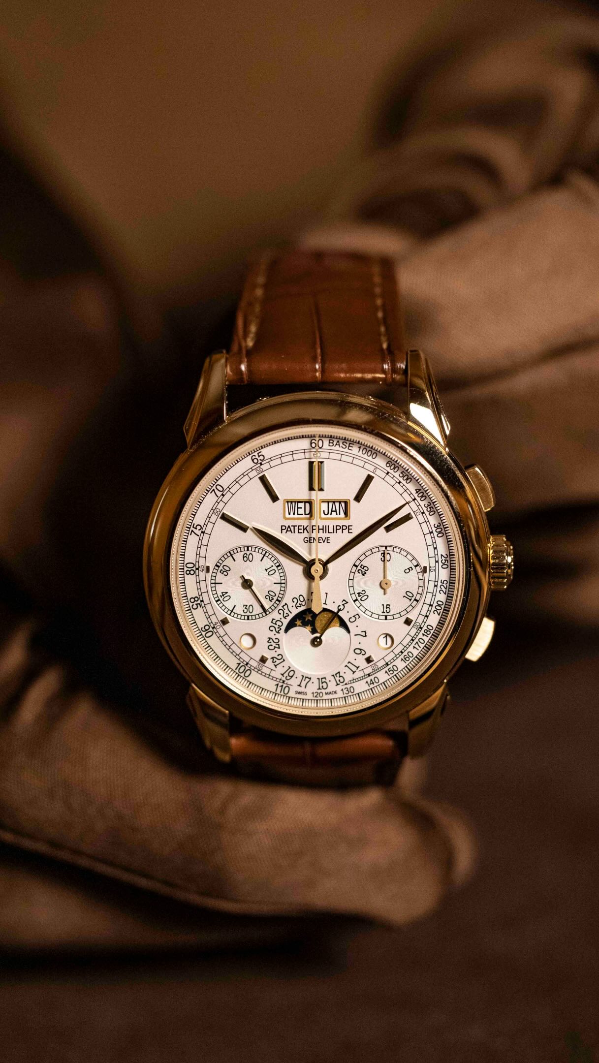 An iconic Grand Complication. Heir to a Patek Philippe classic
