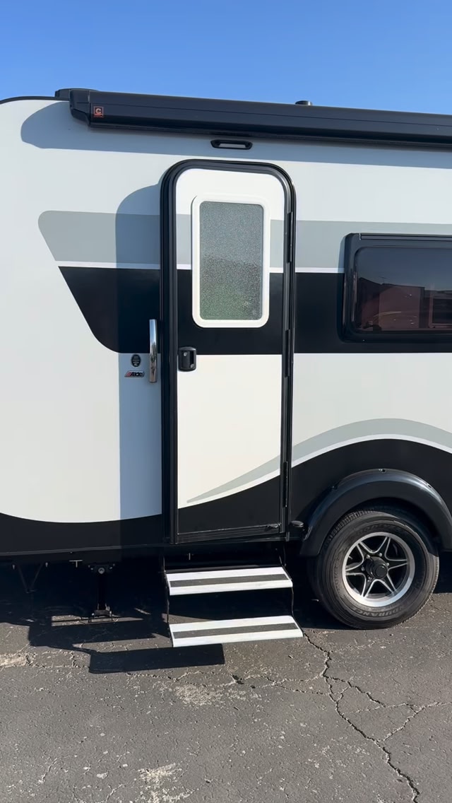Day 3! It’s the final day of the CenTex RV Super Sale! Come out to the ...