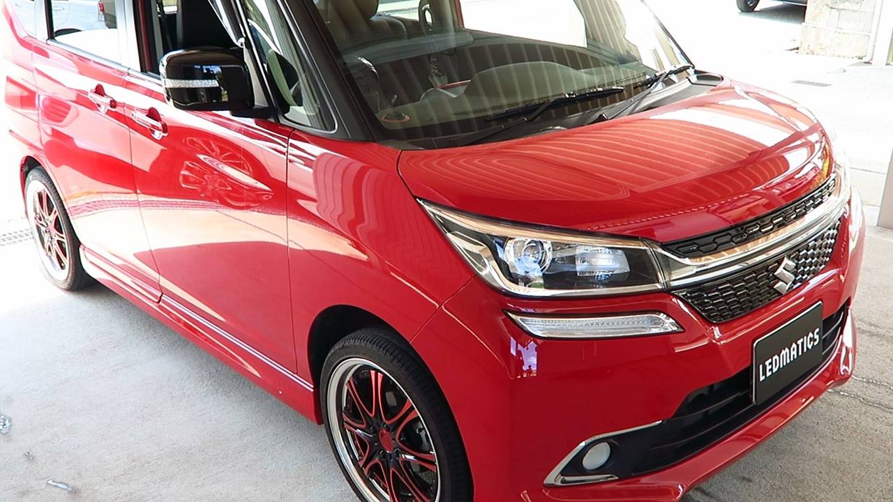 ワンオフ加工のLEDデイライトをご利用いただいている車両にドアミラー 