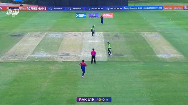Yayin Rai tracks back and takes a sensational catch! Usman has to take ...