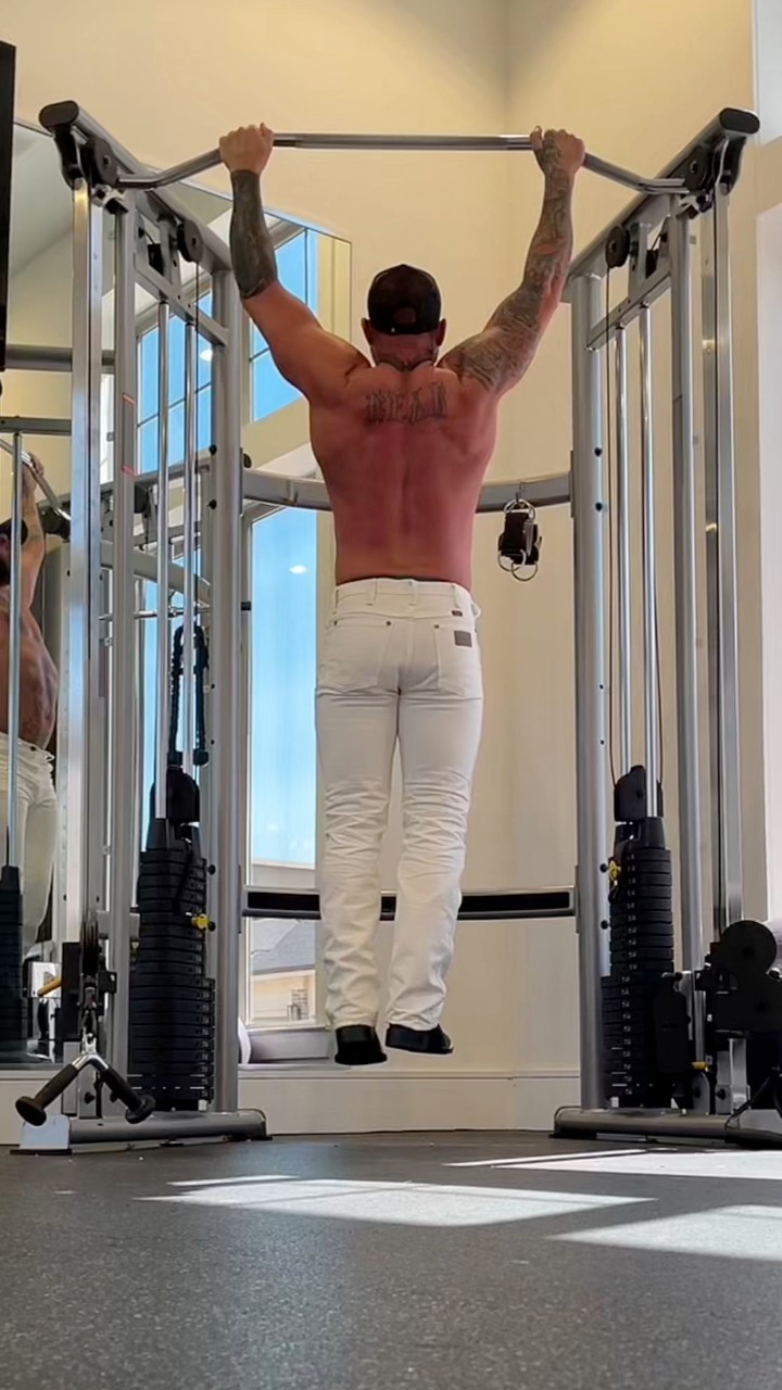 Heel toe. #Fitness #fitnessmotivation #motivation | James Lay | Facebook