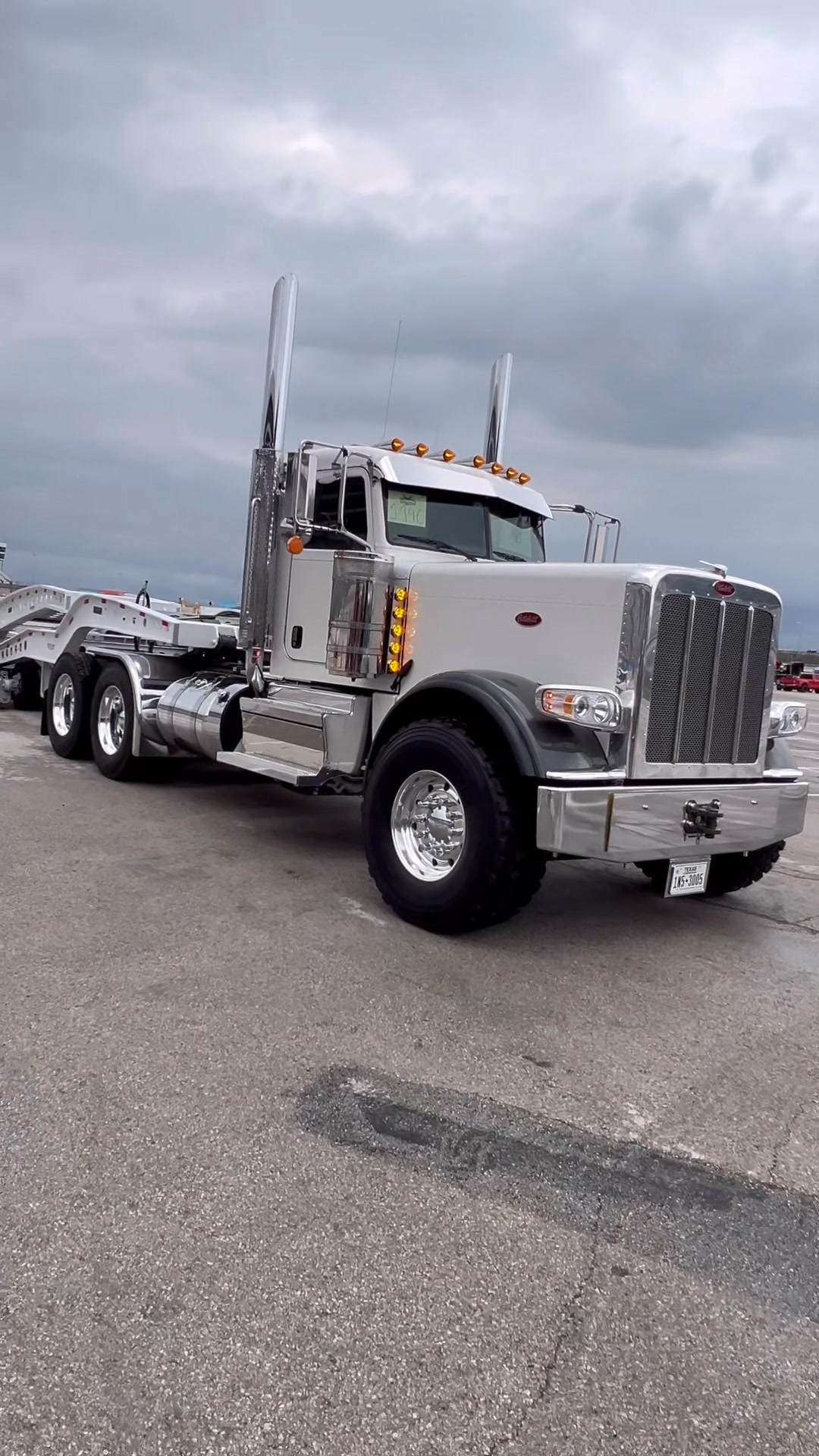 Paragon heavy haul 🔥🔥 #peterbilt389 #lowboylife #largecar #BigRig ...