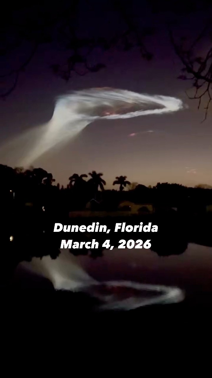 Check out this time lapse of this morning's Falcon 9 launch