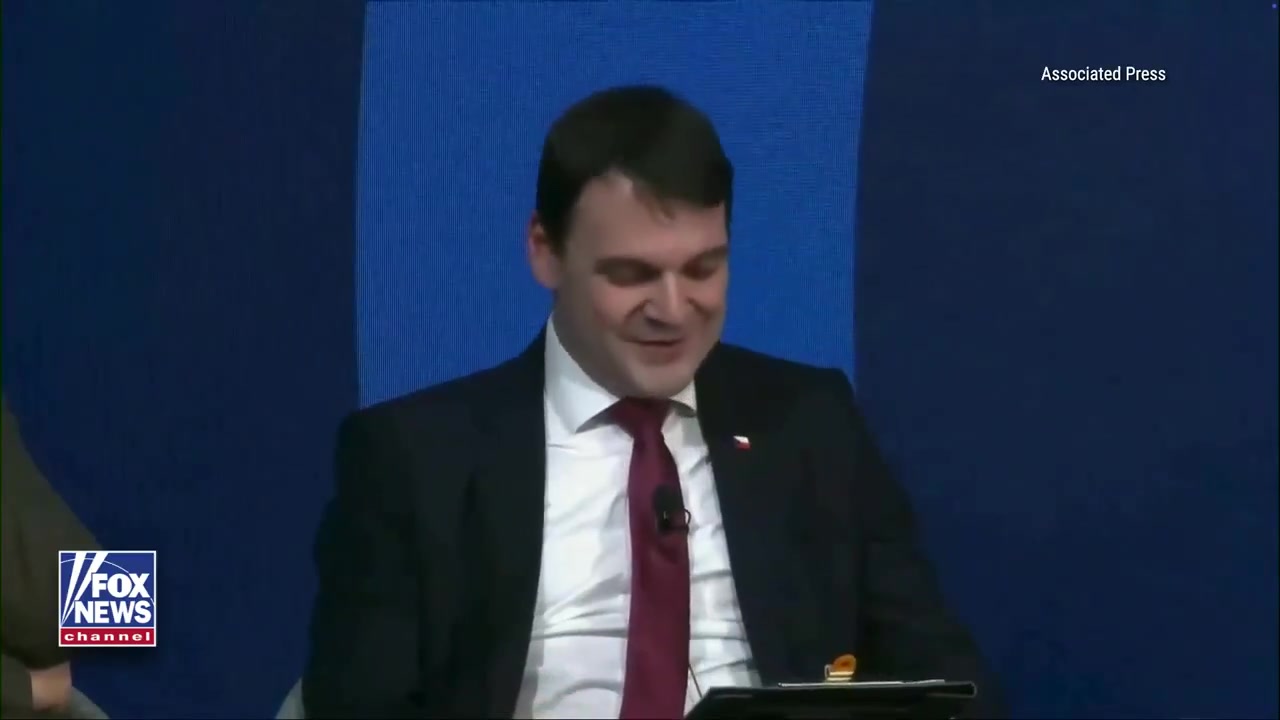 🔥 BREAKING: Czech Deputy PM Macinka just DESTROYED Hillary Clinton: "I ...
