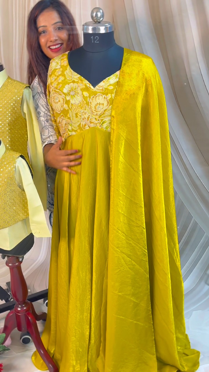 mother father son gold dress An olive 🫒 green dad mom combo from Fascinodresses ✨️, Wats app or inbox to order 9840874121, Can be customized in any color/size ✨️, We ship worldwide 🌐 🌎 , ✨ Custom-Made Luxury Dresses for son matching birthday party mom dad and baby same dress